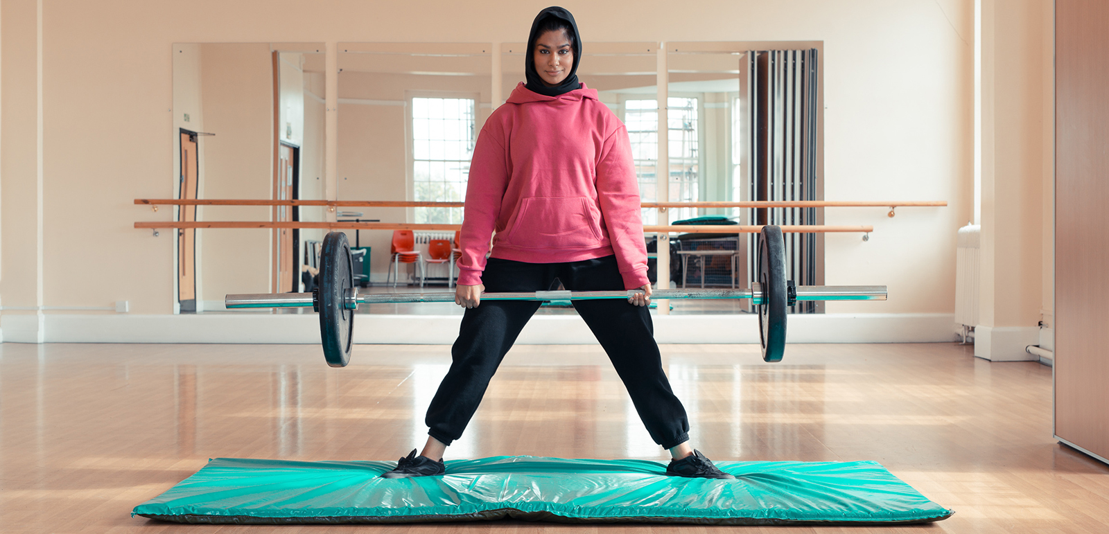 The UK hijabis powerlifting their way to glory - Hyphen