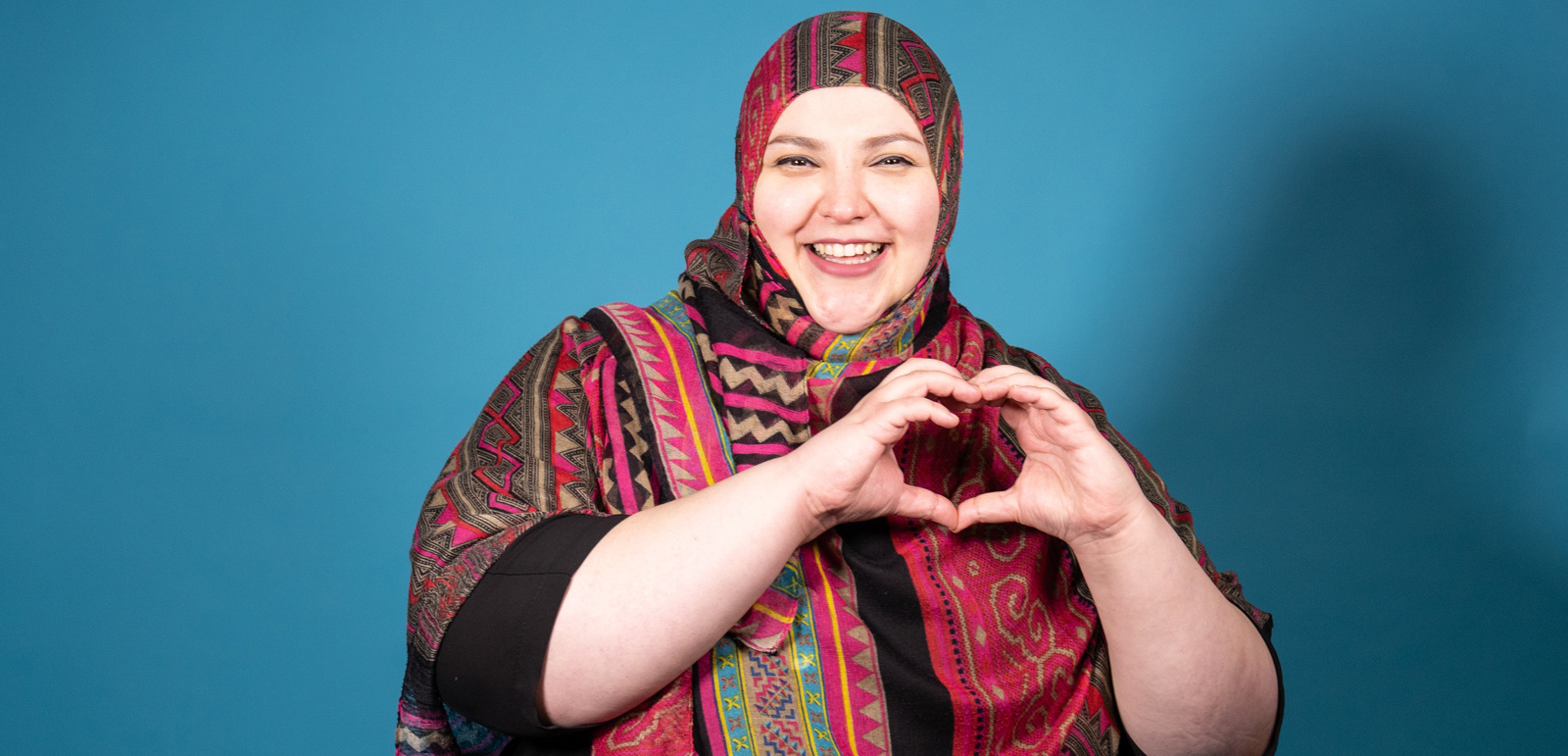 Fatiha el-Ghourri standup comedian Muslim hijab 