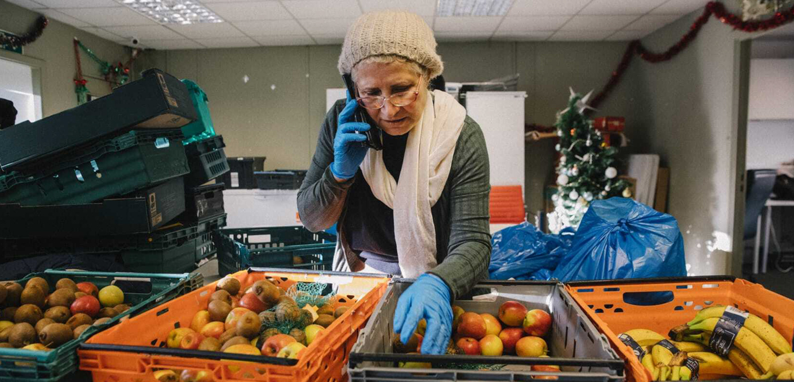 Mahnaz Behagi volunteering at Sufra. Photograph courtesy of Sufra/Aurelie Geurts