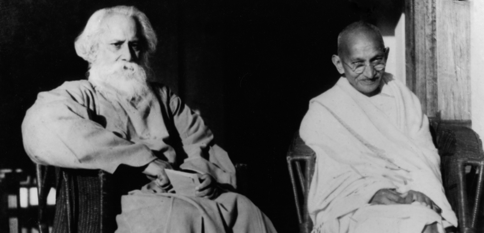 Rabindranath Tagore (left) and Mahatma Gandhi in Santiniketan, India, 1940. Photo by Rühe/ullstein bild via Getty Images.