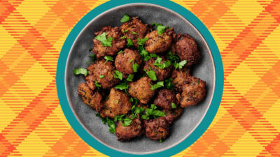 A bowl of haggis pakora