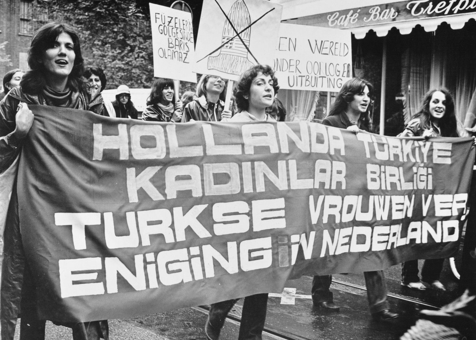 Amsterdam, 1981. Maviye Karaman (middle back) at a demonstration against cruise missiles.