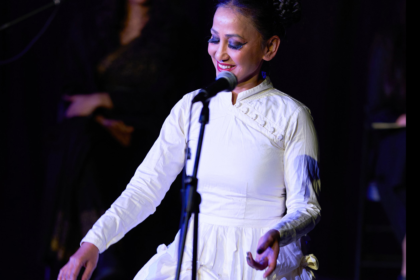Amina Khayyam, one of the artists performing during the 24-hour mehfil event in Brighton on 10 May 2025, as part of CaféKathak with Debasish Mukherjee (tabla) and Iain McHugh (cello/bass).