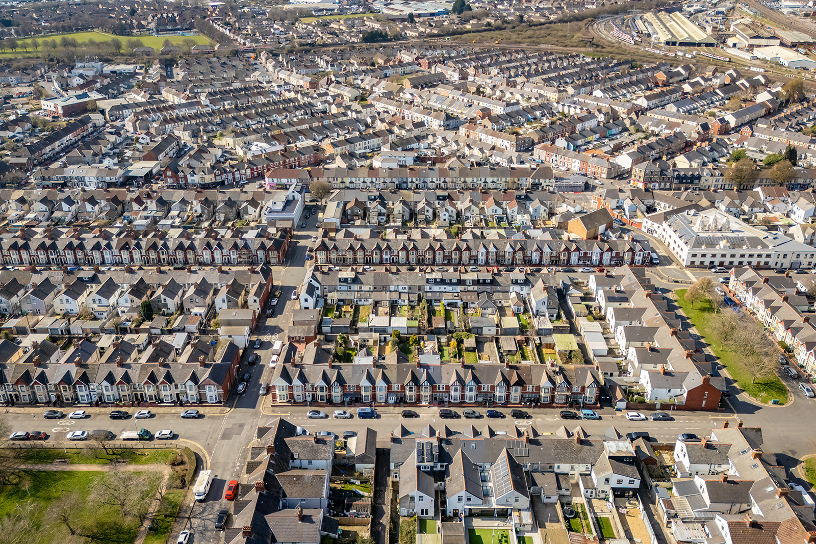 Rows of terraced residential housing in Cardiff