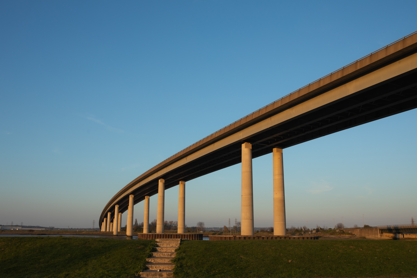 A high concrete bridge