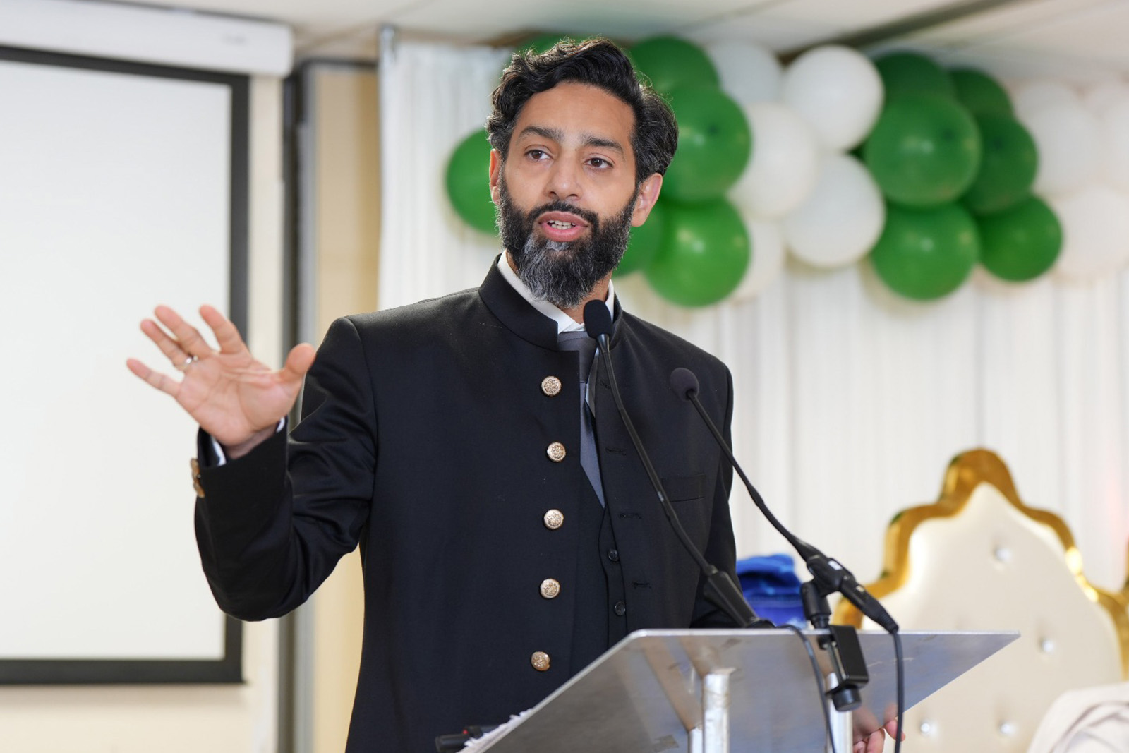 A photograph of Dr Wajid Akhter, Muslim Council of Britain general secretary, speaking at a Muslim Association of Nigeria and Old Kent Road Mosque event. Photograph courtesy of Muslim Council of Britain