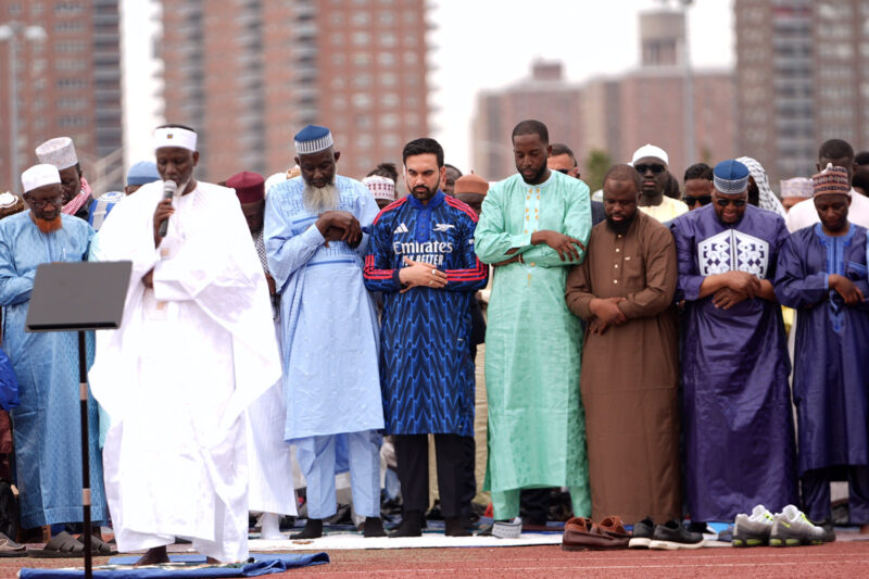 A thobe or kurta? Behind New York mayor Zohran Mamdani’s Arsenal outfit