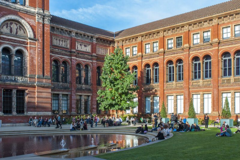 UK museums to visit this summer for Islamic history and culture