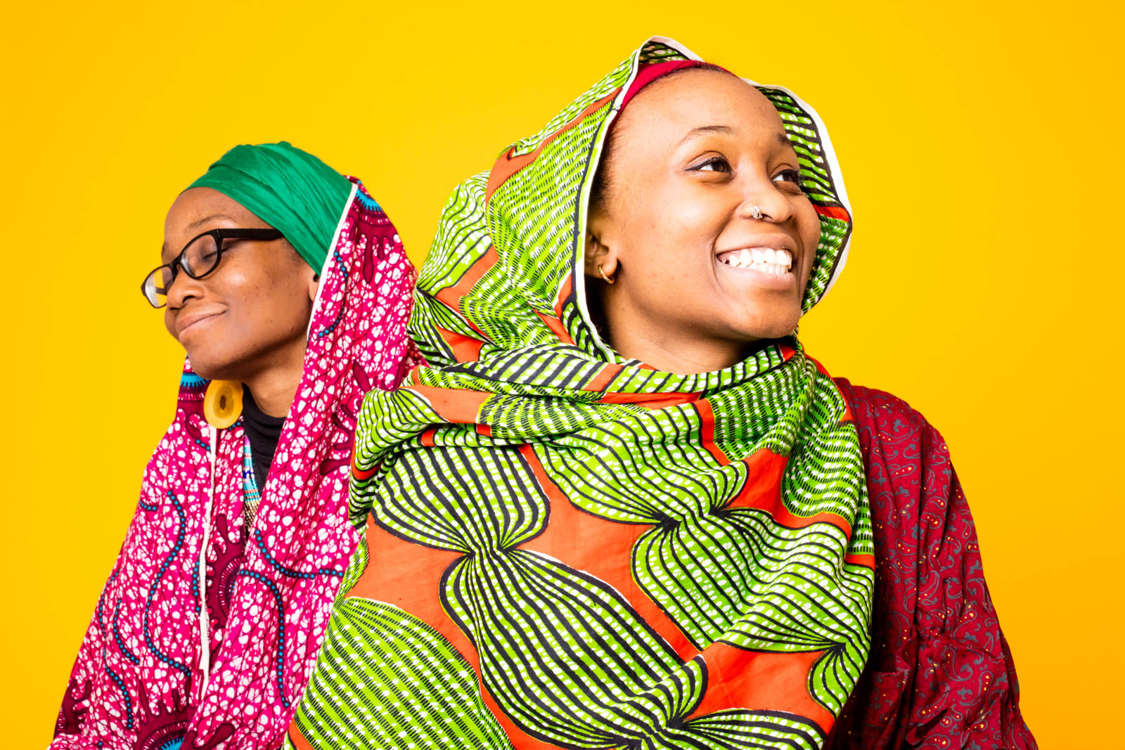 A photograph of sisters Sakinah Lenoir and Rabiah Mali, who perform as Pearls of Islam