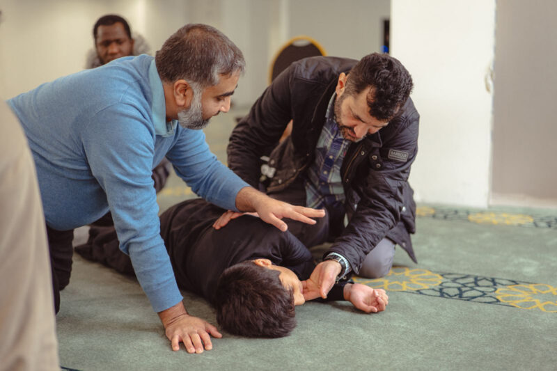 Thousands to receive free lifesaving training at mosques across the UK